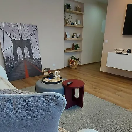 New Charm Near Border Appartement Narva